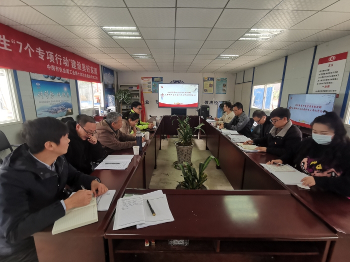 第四直管項目經(jīng)理部黨支部開展組織生活會和民主評議黨員工作2
